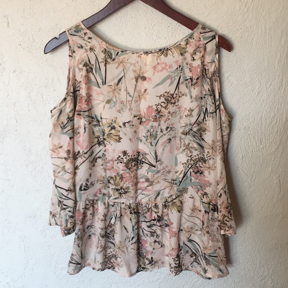 Chenault floral lace cold shoulder blouse - Picture 4 of 10